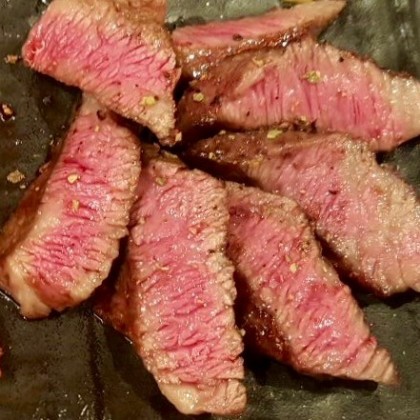 冰鮮澳洲黑安格斯牛腰肉（"~3.5 至 5千克"/ 2 條）可按客人要求切割